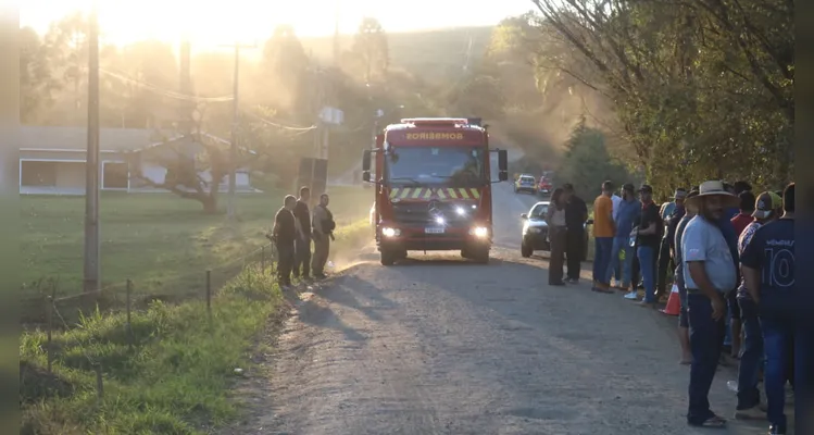 Casal morre após caminhonete despencar de ponte em Ipiranga
