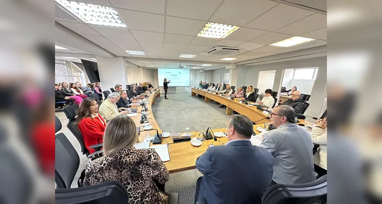 Bakri destaca posse de Edson Aires no Conselho Estadual de Educação