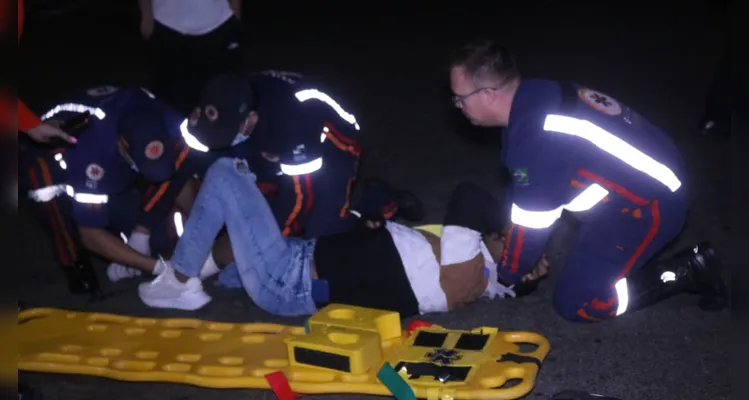 A vítima foi encaminhada para o Hospital Regional.