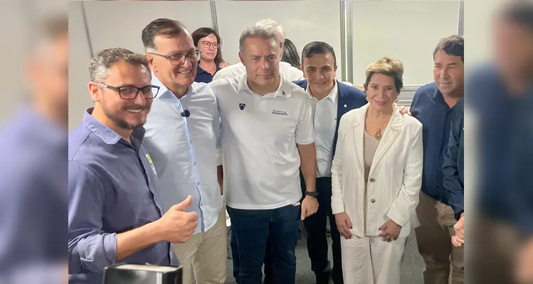 Prefeitos da região acompanharam o anúncio do projeto.