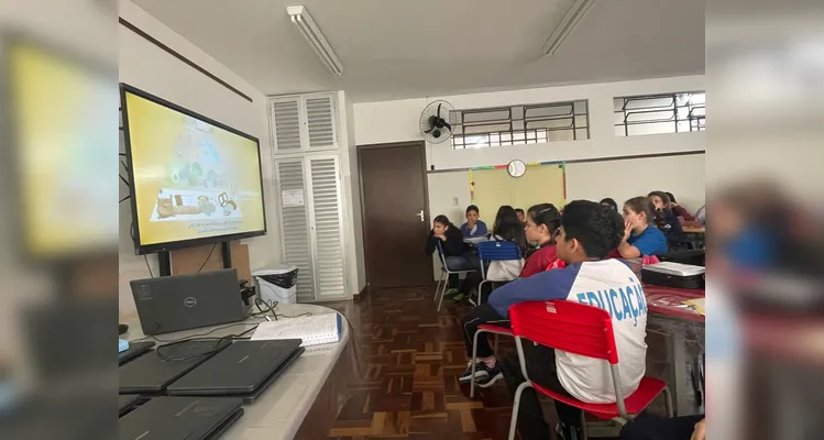 A experiência proporcionou a troca de saberes entre os estudantes, a cooperação e a valorização de práticas saudáveis.