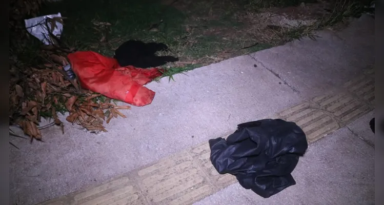 Homem é esfaqueado ao acompanhar esposa em suposto pagamento de dívida de drogas