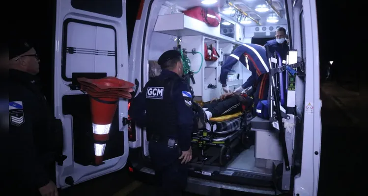 Homem é esfaqueado ao acompanhar esposa em suposto pagamento de dívida de drogas