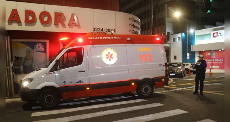 Condutor foge após se envolver em colisão no Centro de Ponta Grossa