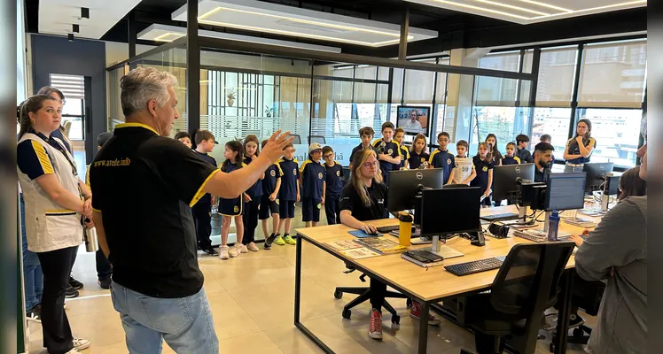 Confira como foi a visita dos alunos.