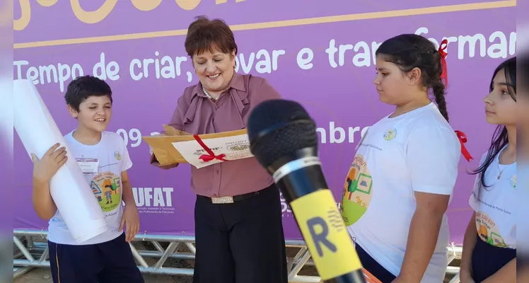 A dinâmica ocorreu de forma muito natural e representou uma experiência enriquecedora aos alunos.