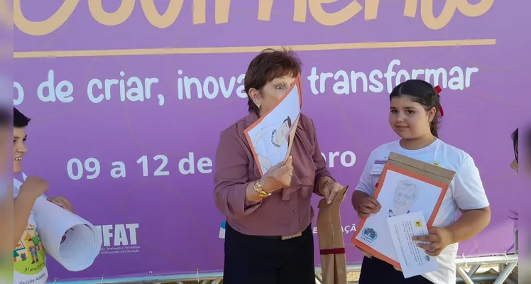 A dinâmica ocorreu de forma muito natural e representou uma experiência enriquecedora aos alunos.