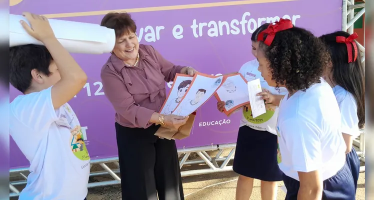A dinâmica ocorreu de forma muito natural e representou uma experiência enriquecedora aos alunos.