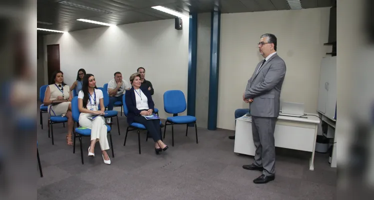 Ponta Grossa apresenta estudo para instalação de porto seco