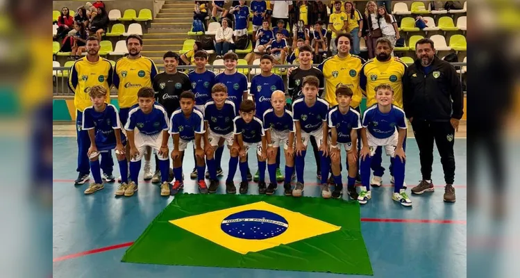 Ponta-grossense é campeão com a Seleção Brasileira sub-11 de futsal no Chile