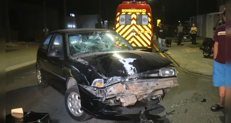 Acidente na Antônio Saad deixa um motociclista ferido em PG
