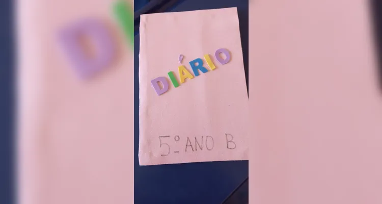 A classe também desenvolveu um Diário, onde todos os dias um aluno é escolhido para relatar como foi seu dia.