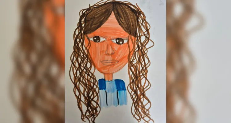 Como atividade, os alunos confeccionaram retratos e autorretratos que foram expostos aos familiares durante a entrega dos boletins.