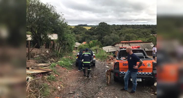 Ventos intensos com cerca de 75 km/h que atingiram o município.