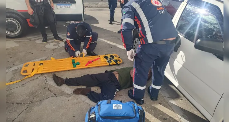 Homem é encontrado desmaiado e com corte na cabeça no Centro de PG