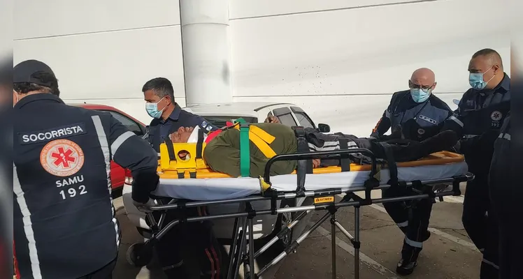 Homem é encontrado desmaiado e com corte na cabeça no Centro de PG