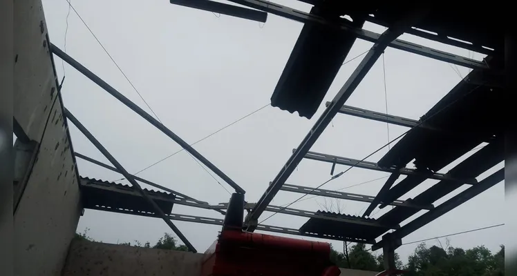 Comunidade de Barra Mansa está sem energia elétrica há 4 dias após fortes chuvas