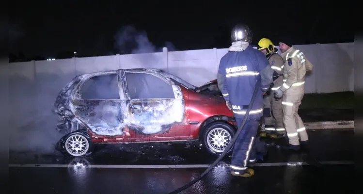 O caso aconteceu na noite desta quinta-feira (25).