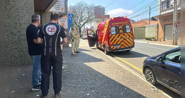 Motociclista tem fratura exposta após batida entre carro e moto em PG