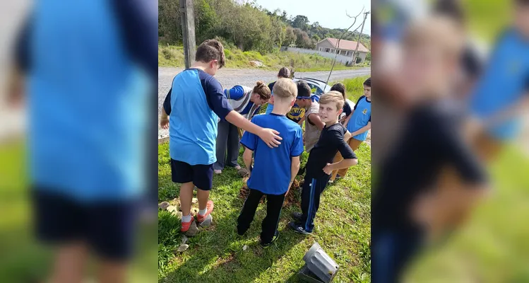 A atividade final da turma foi a realização do plantio de mudas nativas.