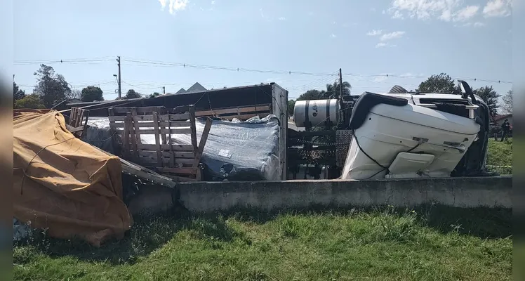 Acidente aconteceu na manhã desse domingo em Carambeí