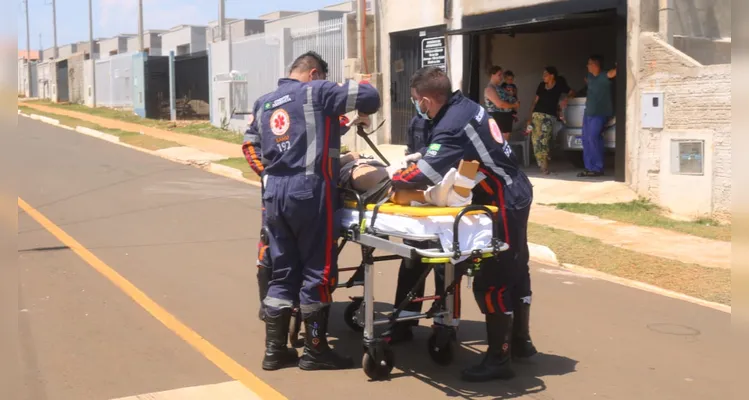 Motorista bate carro e chuta esposa após acidente em PG