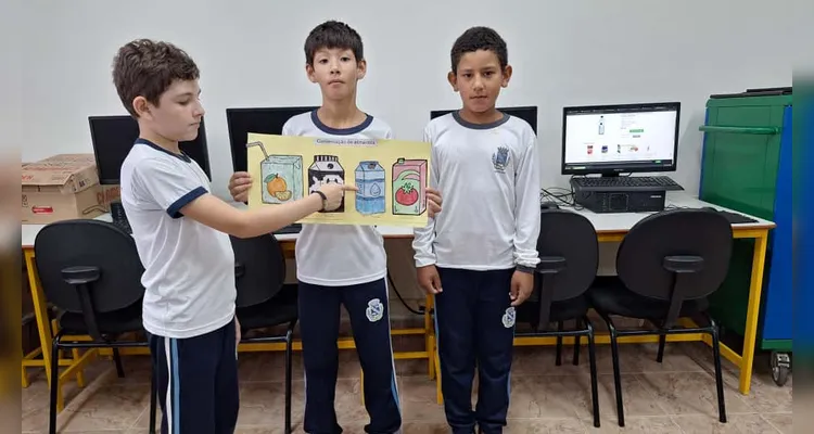 Confira a série de registros em sala de aula.