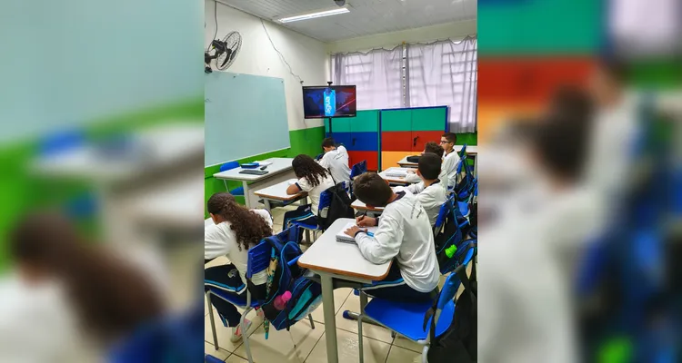 Confira a série de registros em sala de aula.