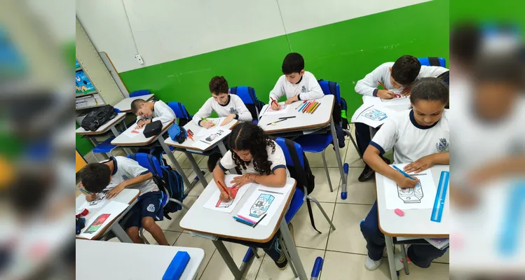 Confira a série de registros em sala de aula.