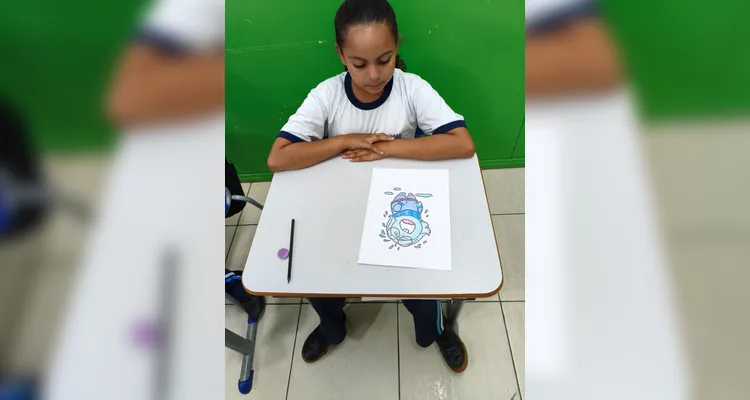 Confira os trabalhos dos alunos em sala de aula.