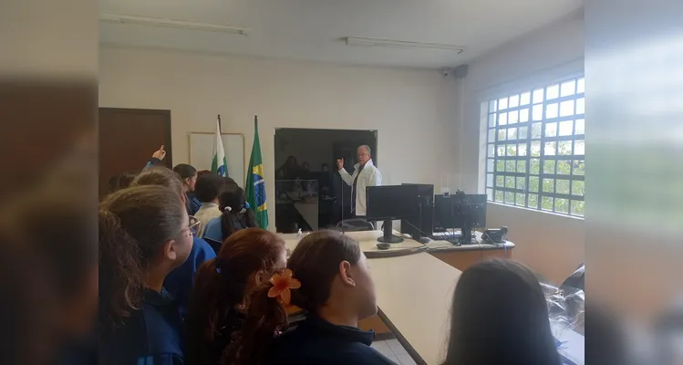 A visita possibilitou aos alunos compreender como funciona o dia a dia do Fórum.
