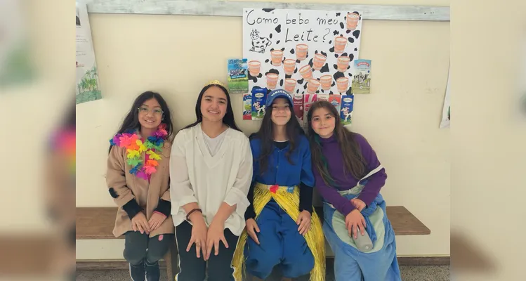 Os alunos assistiram ao conteúdo do projeto, realizaram rodas de conversa e confeccionaram gráficos sobre o consumo de leite.