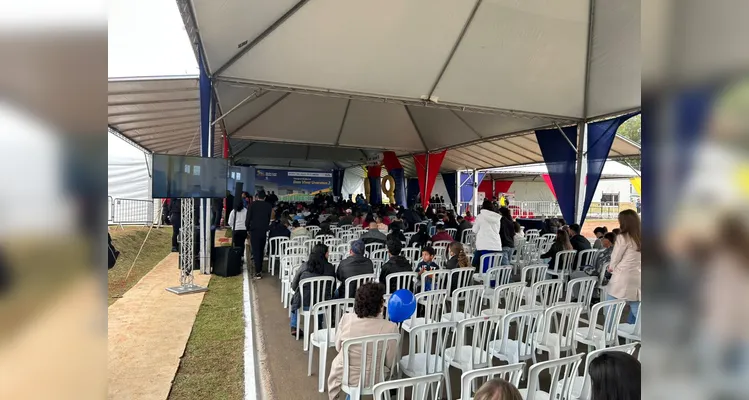 Ratinho entrega casas com investimento de mais de R$ 70 milhões em PG
