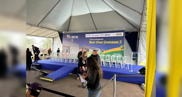 Ratinho entrega casas com investimento de mais de R$ 70 milhões em PG