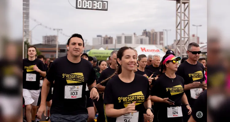 Esquadrão da Vida realiza meia maratona em Ponta Grossa