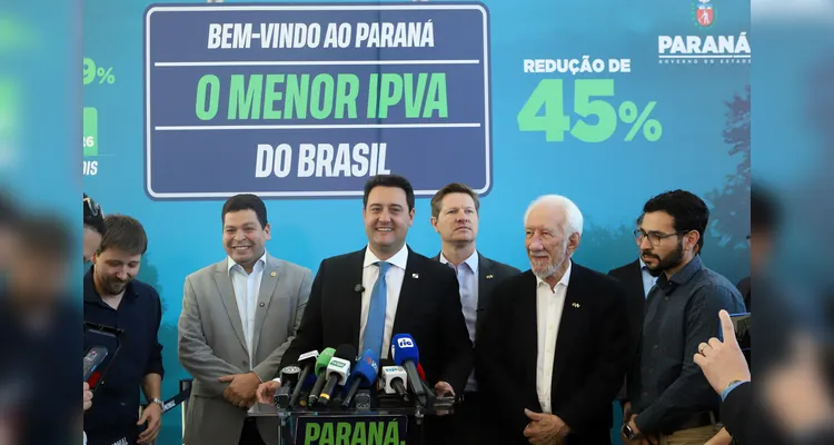 Ratinho Junior sanciona lei que reduz IPVA no Paraná e garante menor alíquota do Brasil