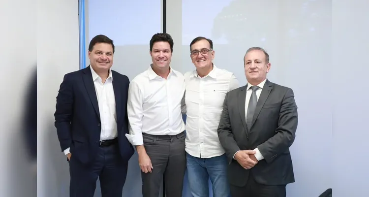 O prefeito de Tibagi, Rildo Leonardi, participou do encontro.