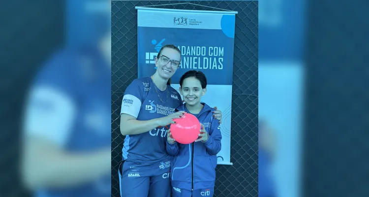Nadando com Daniel Dias promove aula de conscientização com mães em PG