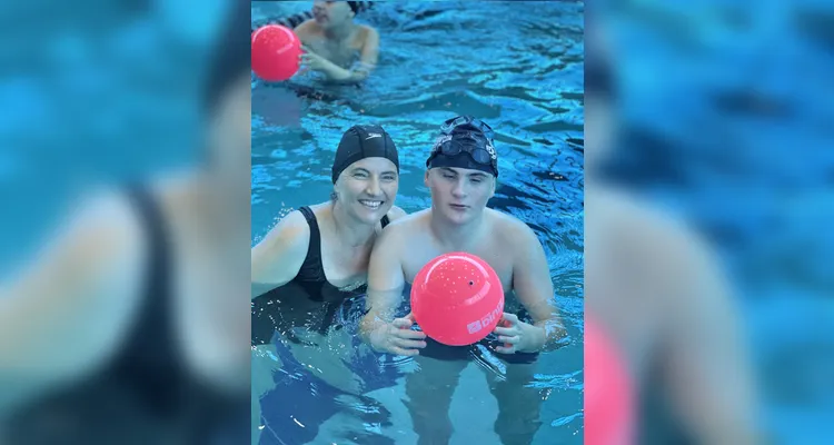 Nadando com Daniel Dias promove aula de conscientização com mães em PG