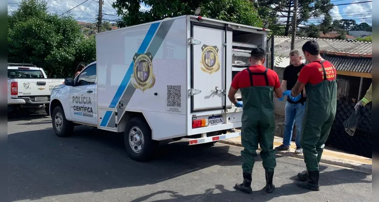 Imagens revelam detalhes da operação que localizou cadáver em Ponta Grossa
