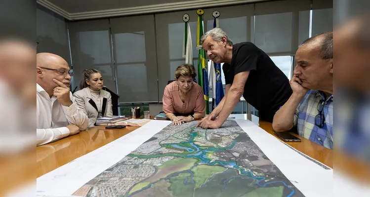 Elizabeth anuncia maior projeto de parques lineares da história de PG