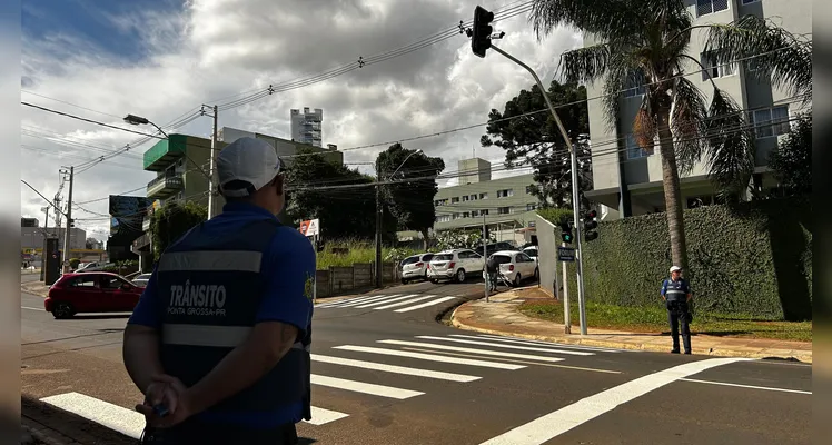 Ponta Grossa conta com semáforos inteligentes para otimizar o fluxo de veículos.