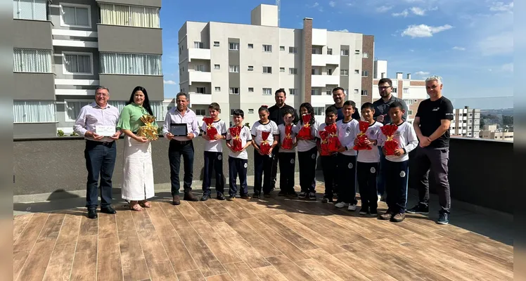 Confira a série de registros da diversificada premiação dos estudantes ortigueirenses.
