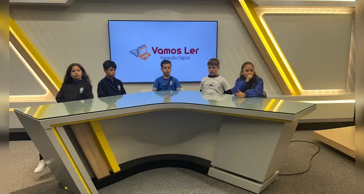 Veja a série de registros da cerimônia que encantou os estudantes.