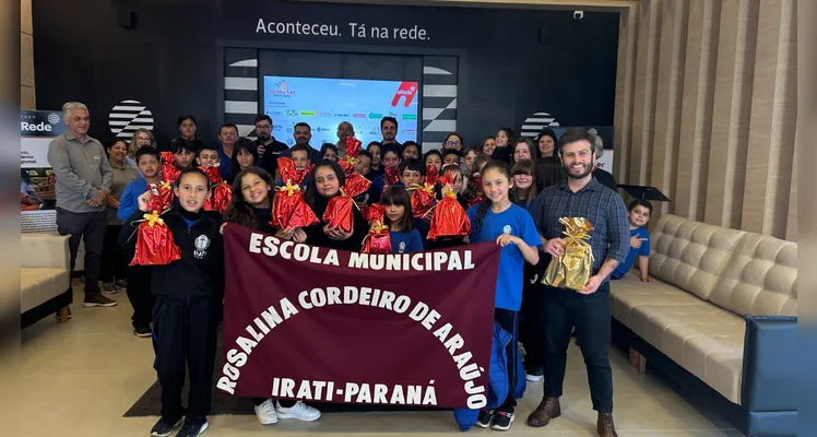 Veja a série de registros da cerimônia que encantou os estudantes.