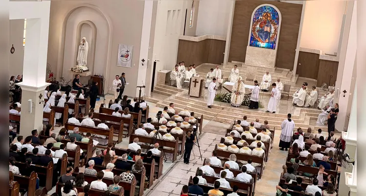 Diocese de Ponta Grossa celebra ordenação presbiteral de Iuri Nack Buss