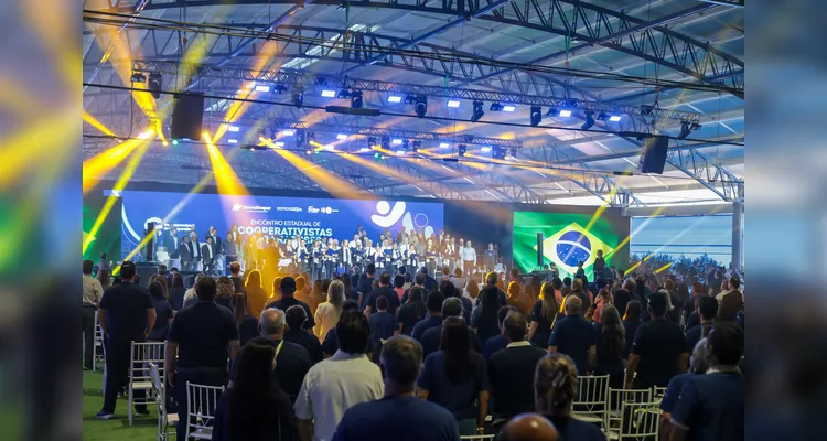 Ratinho Junior discursou para mais de 2 mil cooperativistas.