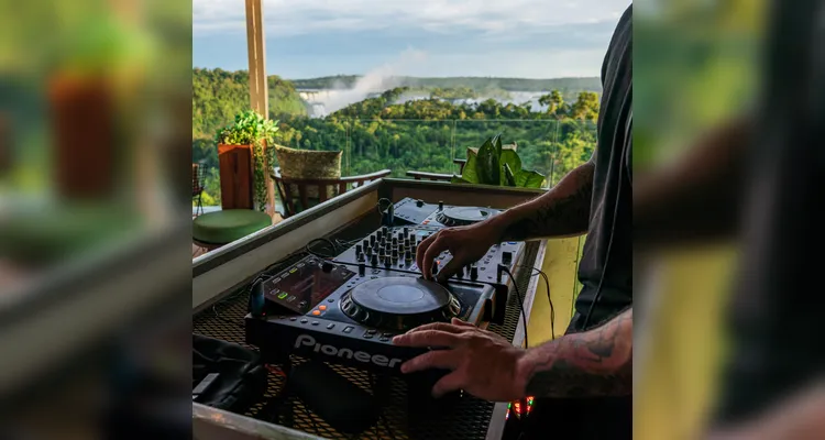 Coluna RC destaca programação especial de Natal e Réveillon do Gran Meliá Iguazú