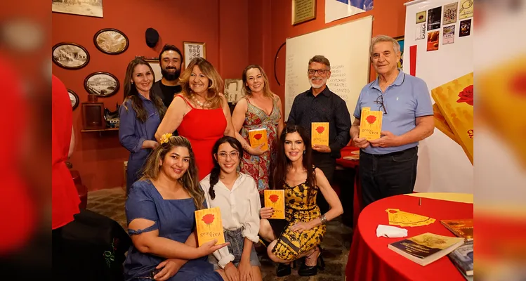 Integrantes da Academia Ponta—Grossense de Letras e Artes