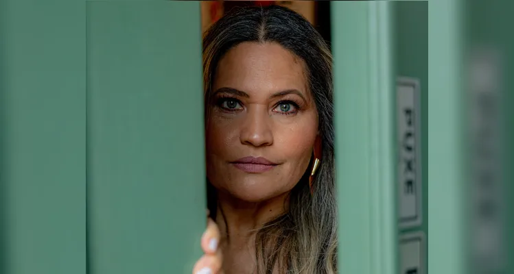 Coluna RC entrevista Elisângela Januário